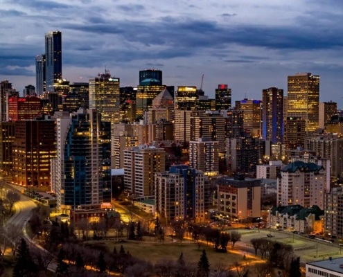 A Guidebook for Your Guests Visiting Edmonton. Insider Tips From a Local Host.