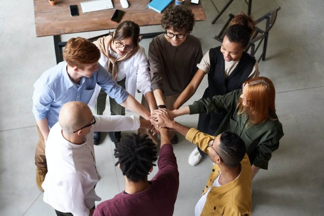 Effective Airbnb Marketing Strategy: Stand Out and Succeed- Build Partnerships