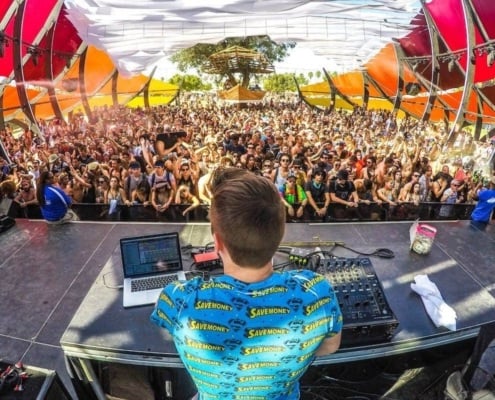 Optimize Your Airbnb Strategy for Peak Rental Season with Effective Festival Compression Management
