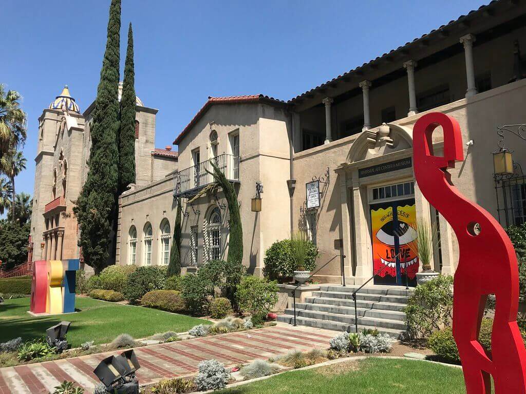 Starting an Airbnb in Riverside? Avoid These Common Pitfalls for Instant Profit