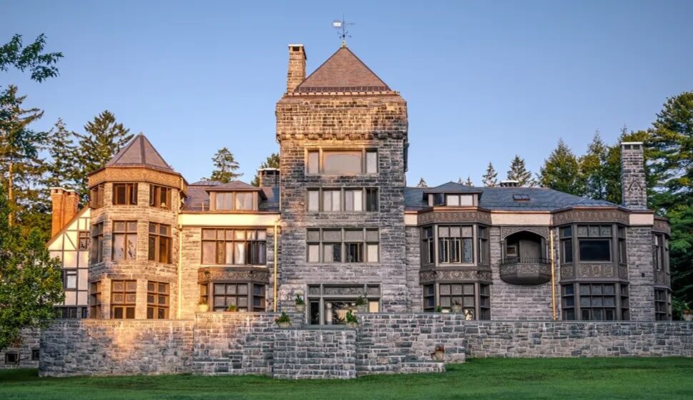A Local's Guide to the Best Hidden Gems for Saratoga Springs Airbnb Visitors