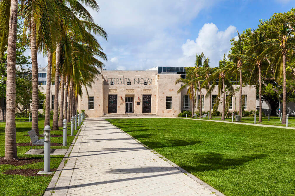 The Ultimate Guide to Starting a Successful Airbnb in South Beach