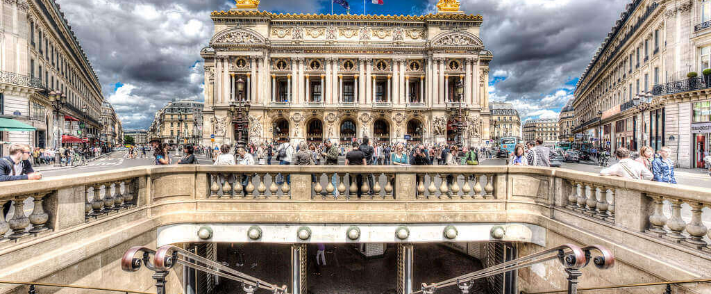 Discover the Top 5 Ways to Increase Your Airbnb Income in Opéra, Paris