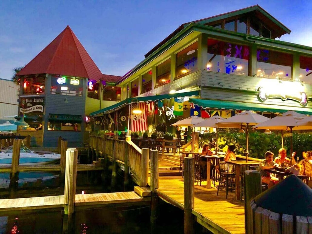 Top Recommendations from Airbnb Hosts for Exploring Downtown Fort Lauderdale