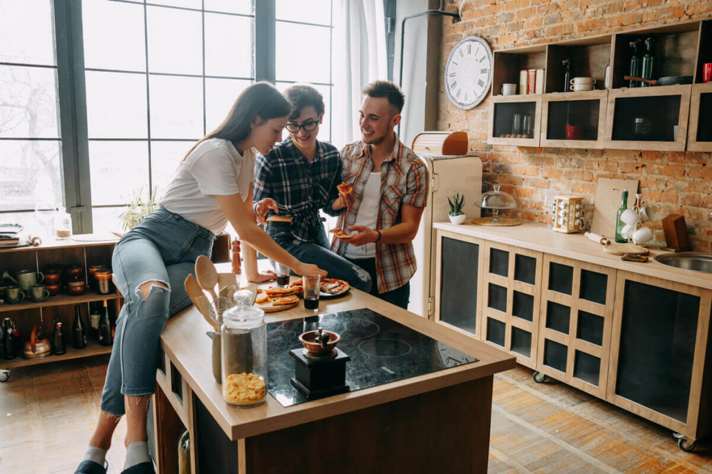 The Benefits of Enforcing an Extra Guest Fee