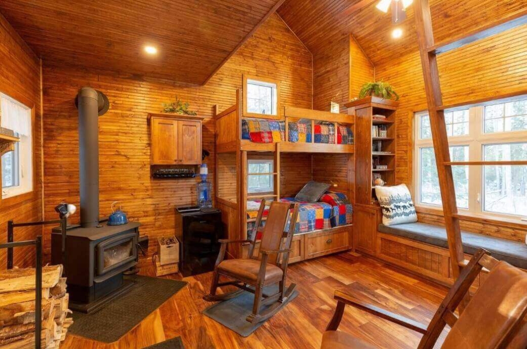 Woodsy Cabin Getaway