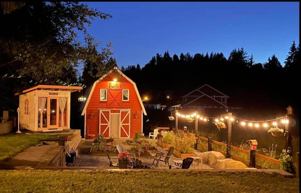 The Little Red Barn