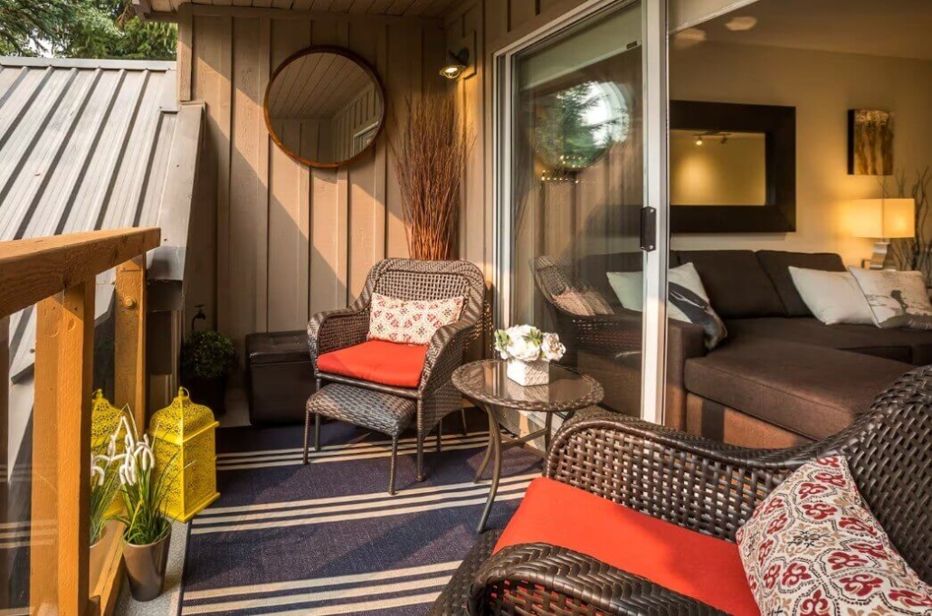Mountain Bliss with Private Hot Tub & Free Parking