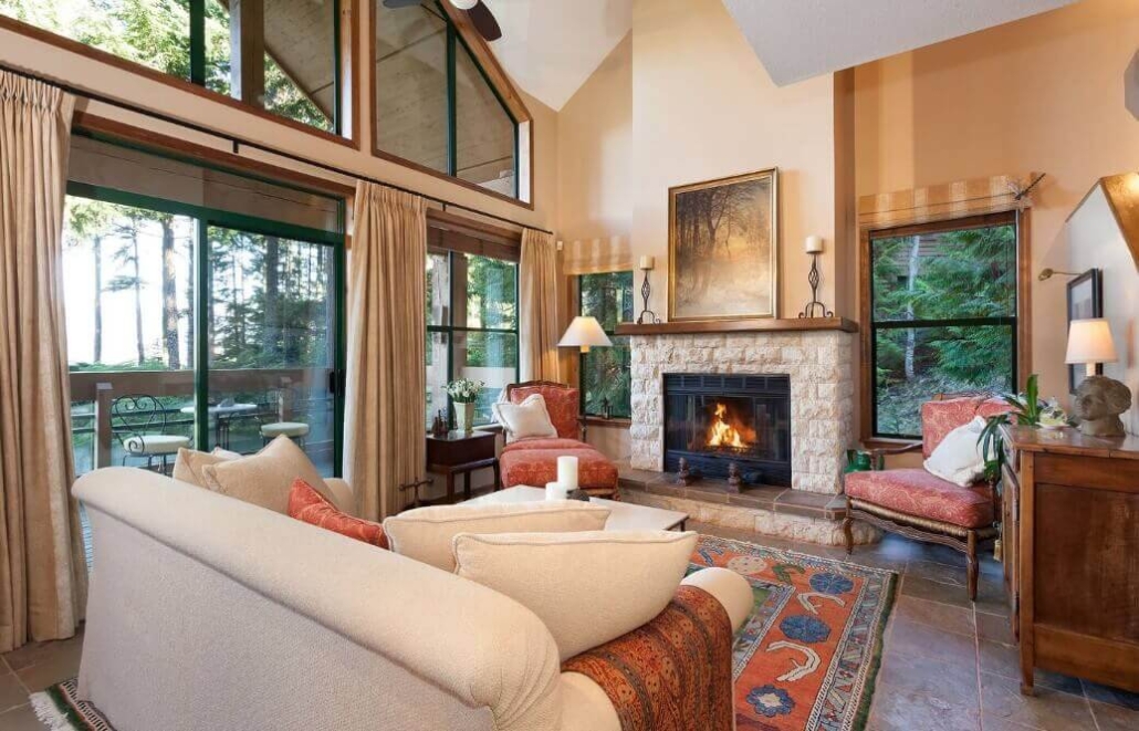 Easy Ski Access, Mountain Chalet, Steps To Village