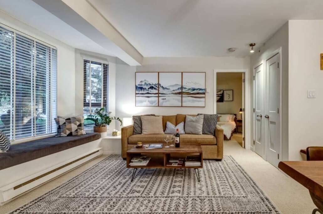 Cozy Condo with Spa and Ski In/Out Trail Access