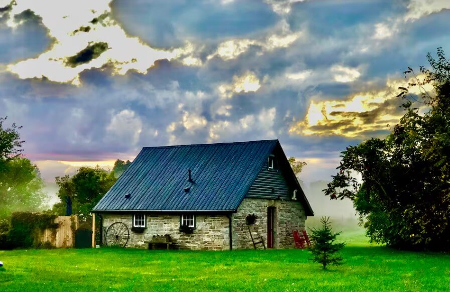 The Stone Cottage on Hay Bay
